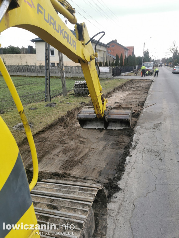 Budowa ścieżki rowerowej przez Zielkowice