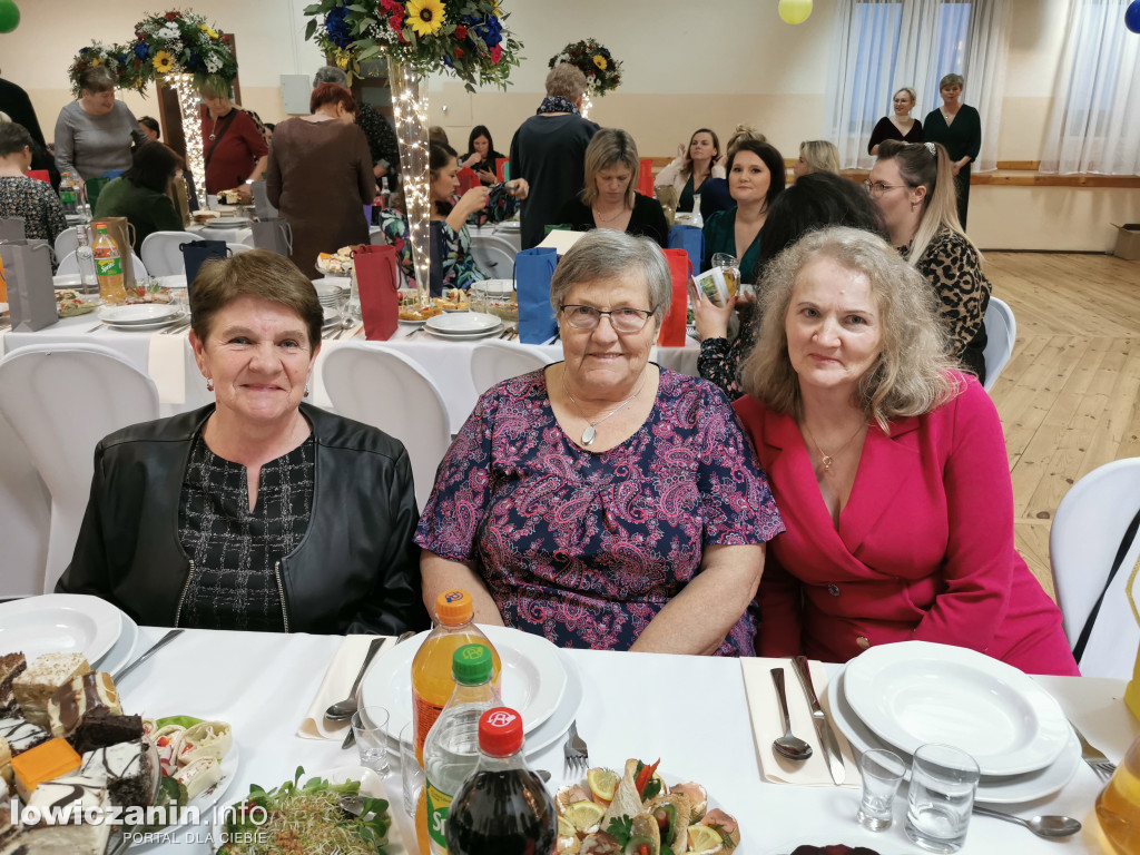 Panie z gminy Nieborów celebrują swoje święto