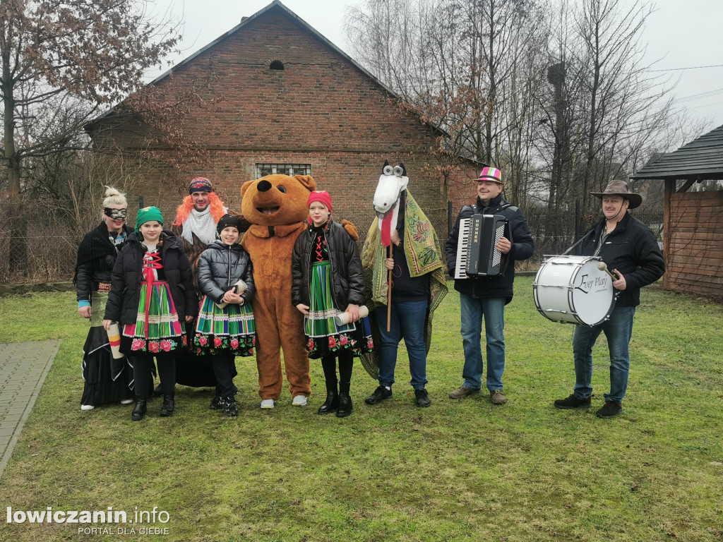 Chodzenie z Misiem w gminie Nieborów