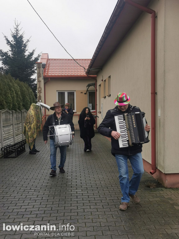 Chodzenie z Misiem w gminie Nieborów