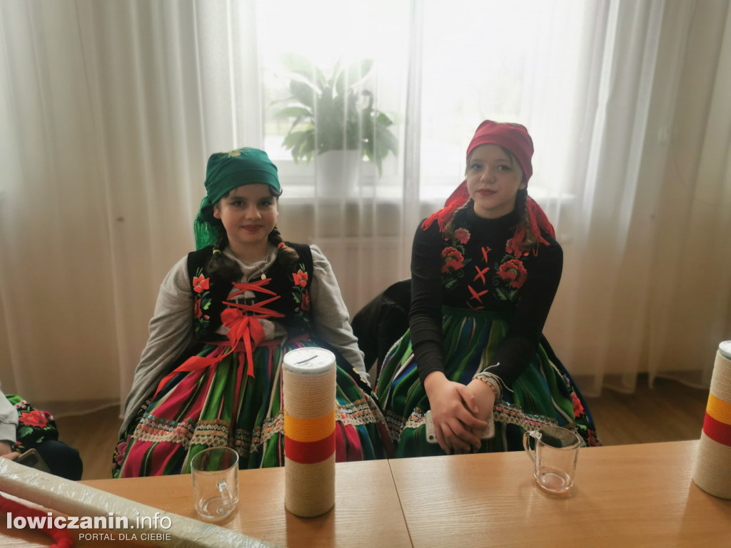 Chodzenie z Misiem w gminie Nieborów