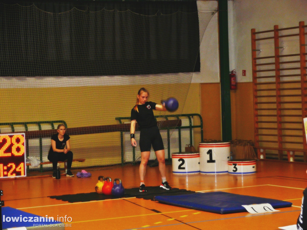 Kettlebell w hali OSiR w Łowiczu