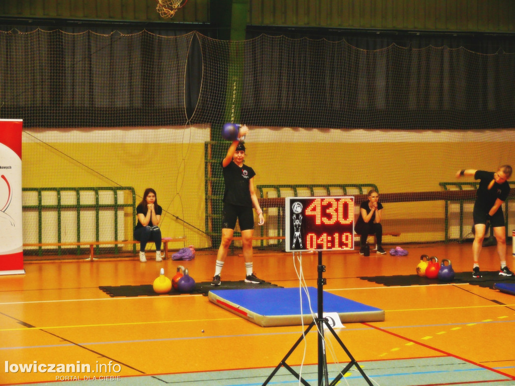 Kettlebell w hali OSiR w Łowiczu