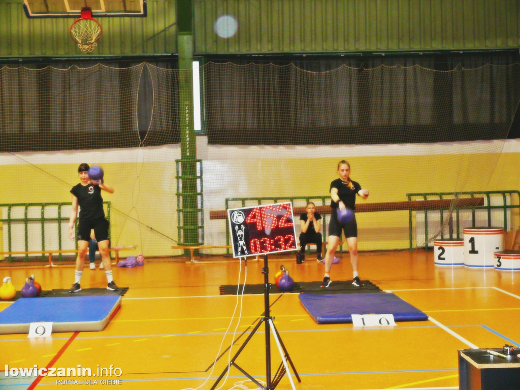 Kettlebell w hali OSiR w Łowiczu