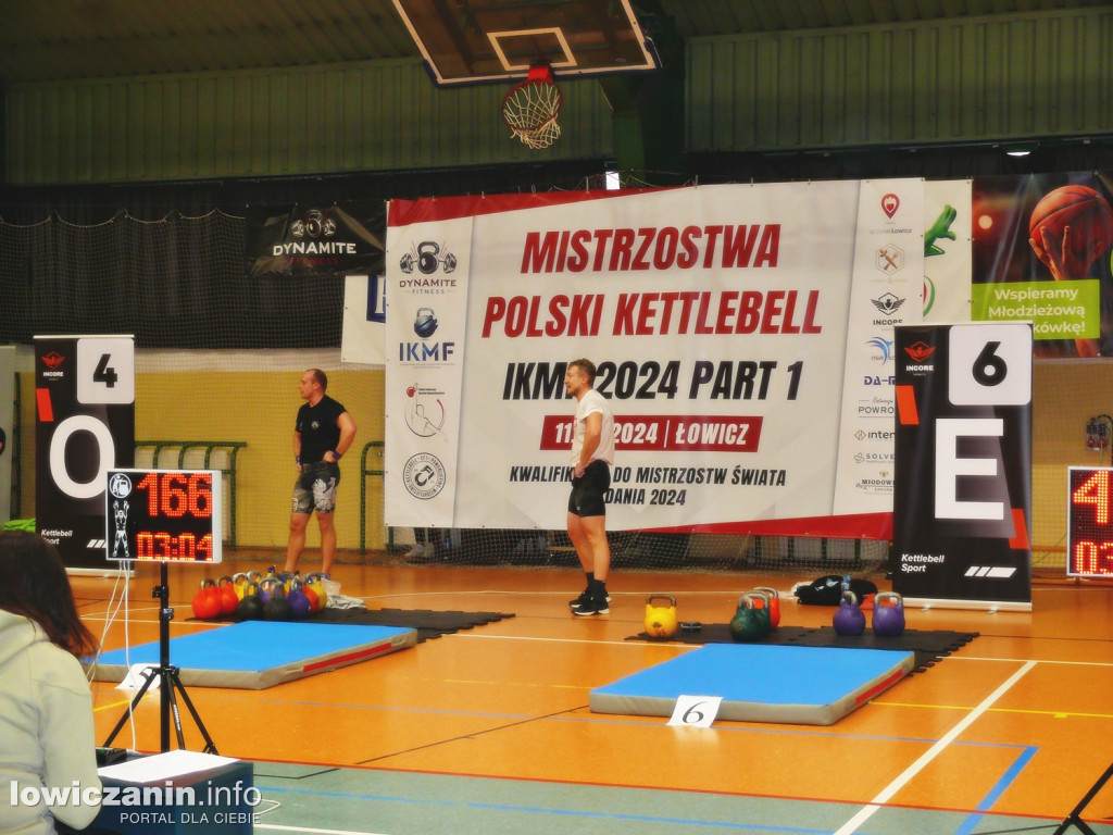 Kettlebell w hali OSiR w Łowiczu