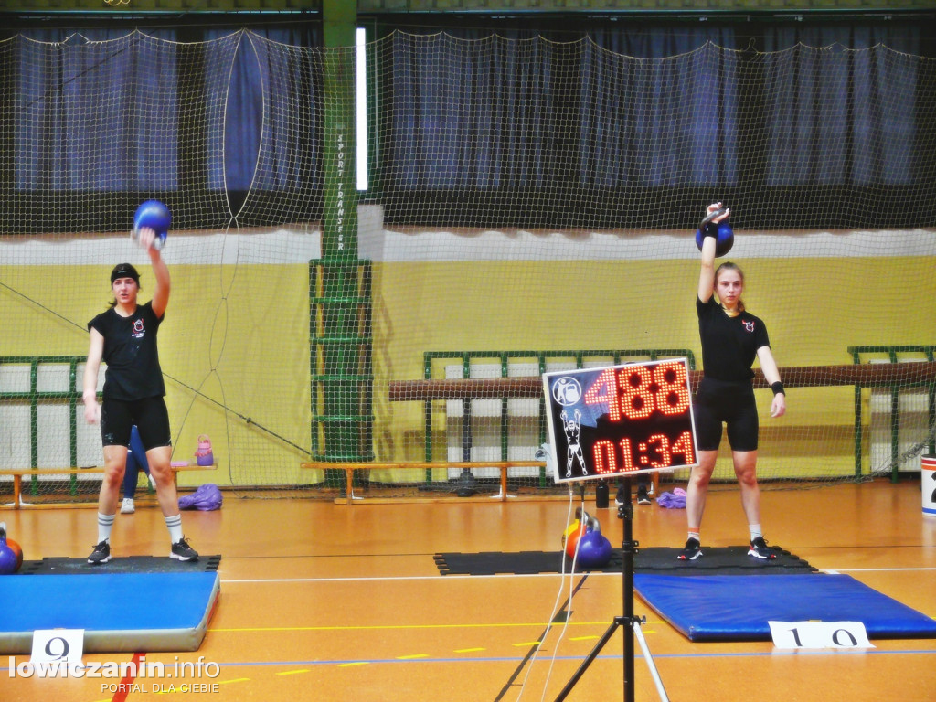 Kettlebell w hali OSiR w Łowiczu