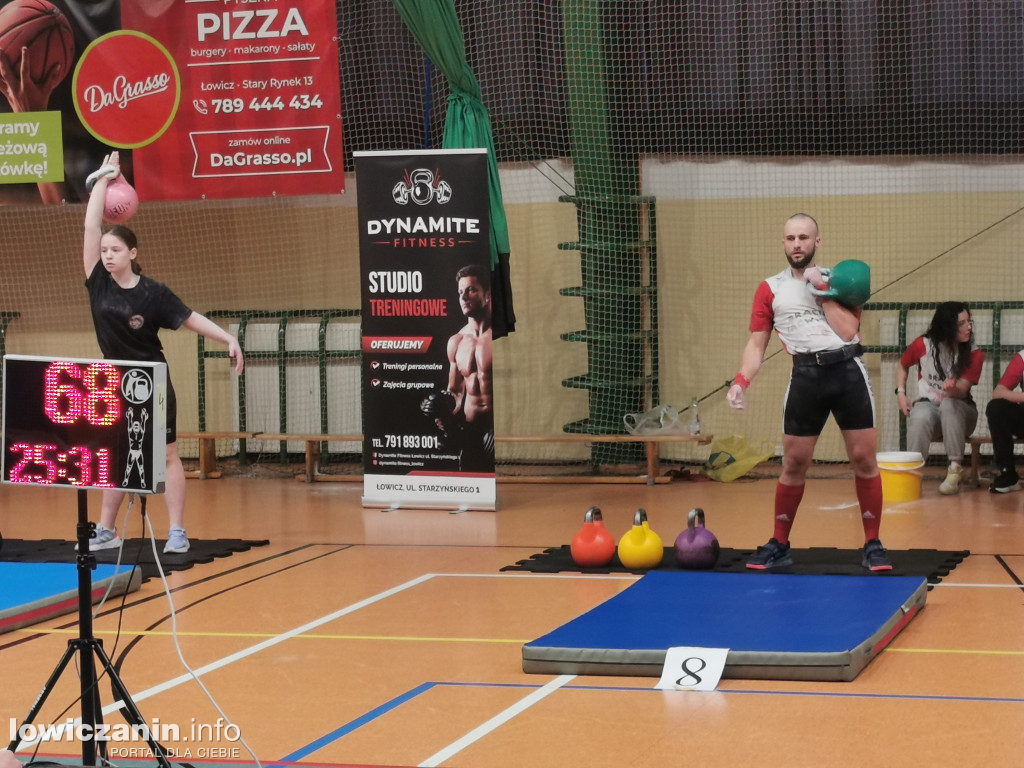 Kettlebell w hali OSiR w Łowiczu