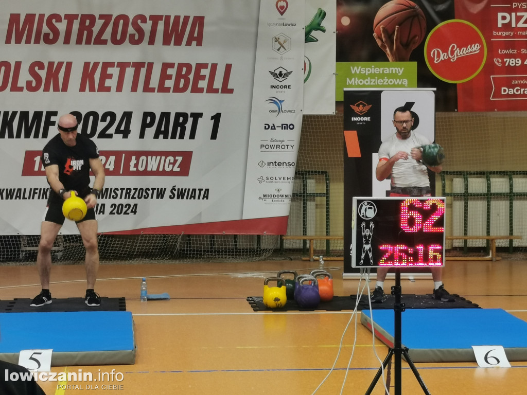 Kettlebell w hali OSiR w Łowiczu
