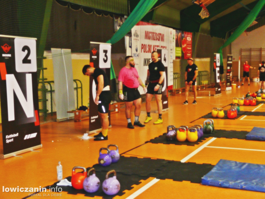Kettlebell w hali OSiR w Łowiczu