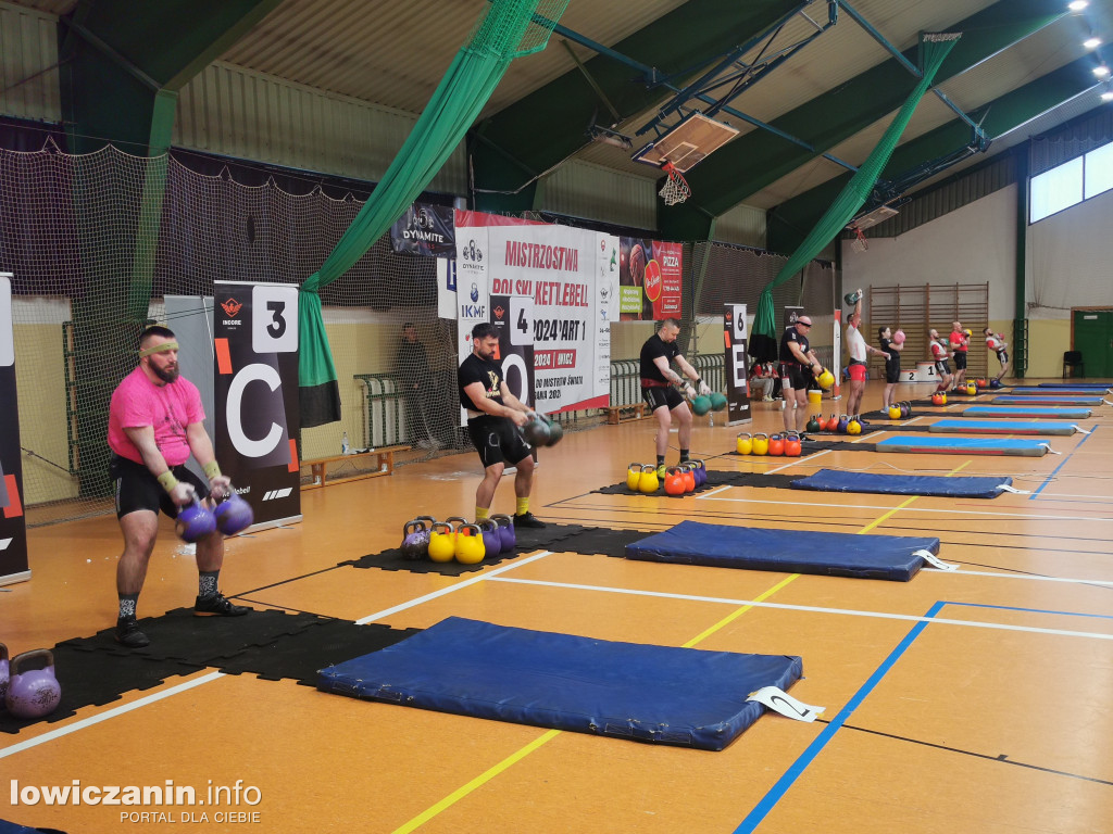 Kettlebell w hali OSiR w Łowiczu