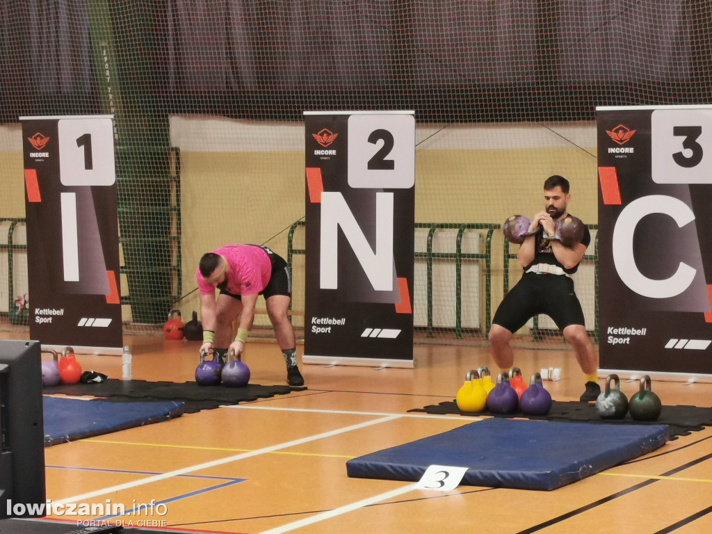 Kettlebell w hali OSiR w Łowiczu