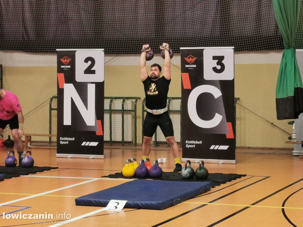 Kettlebell w hali OSiR w Łowiczu