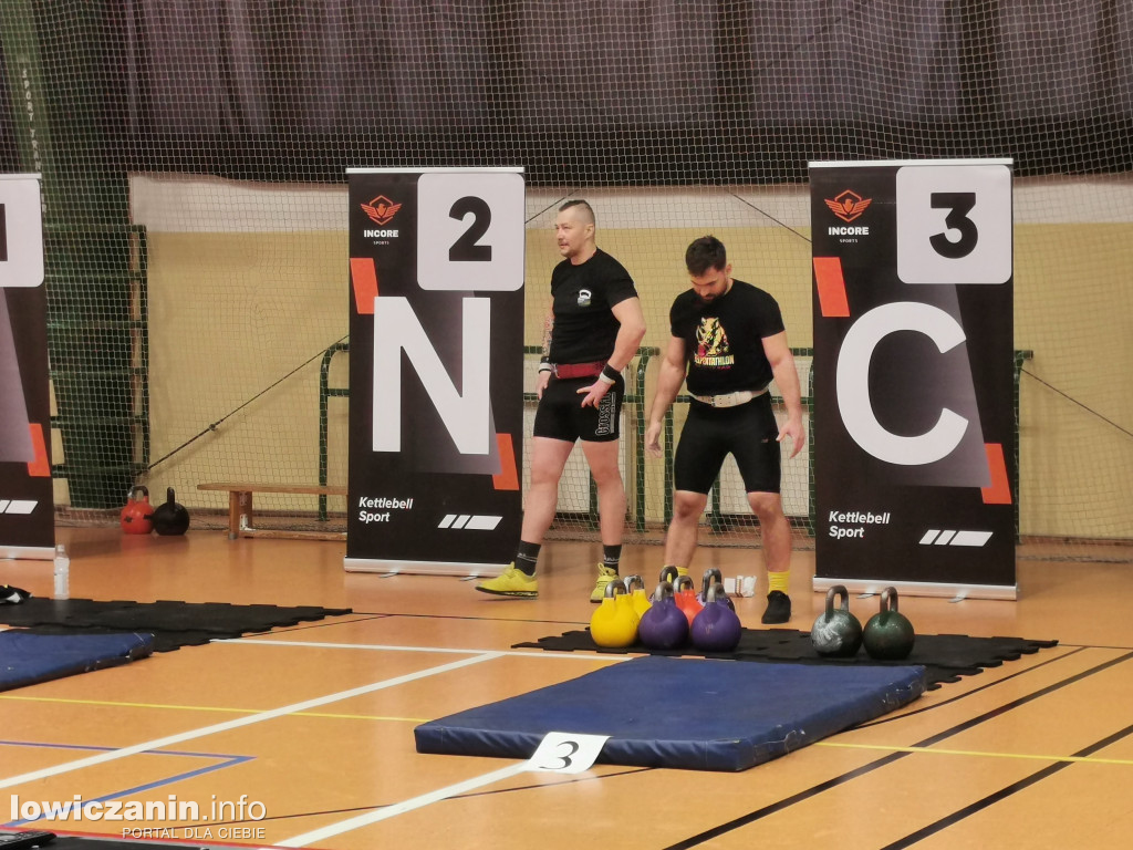Kettlebell w hali OSiR w Łowiczu