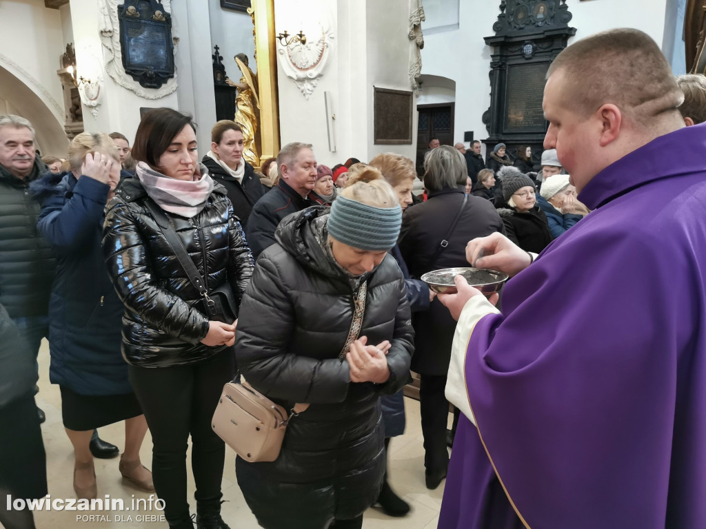 Środa popielcowa w łowickiej katedrze
