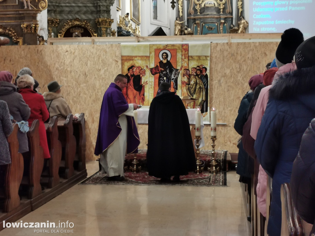 Środa popielcowa w łowickiej katedrze