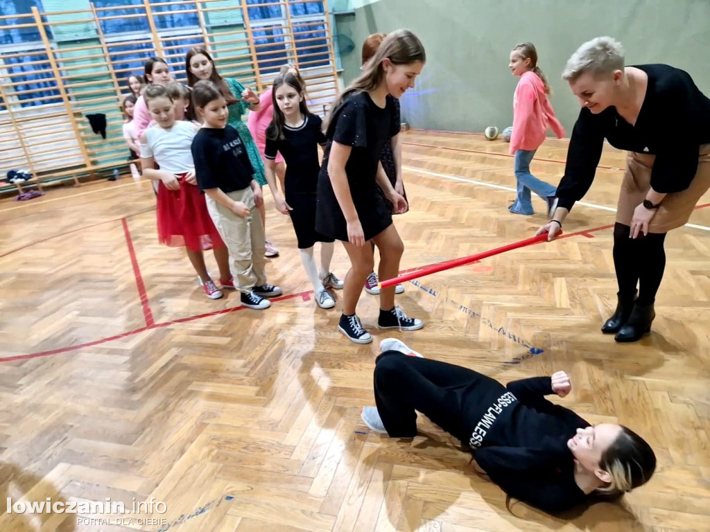 Zabawa walentynkowa w Szkole Podstawowej w Mastkach