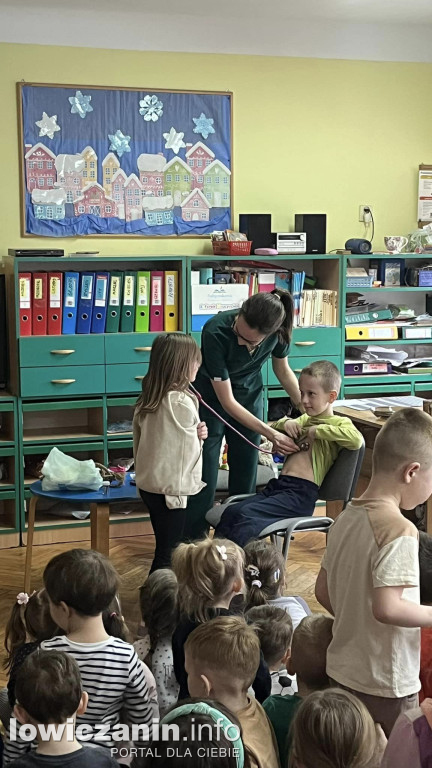 Spotkanie z doktor Agnieszką Wasilewską w Przedszkolu nr 3