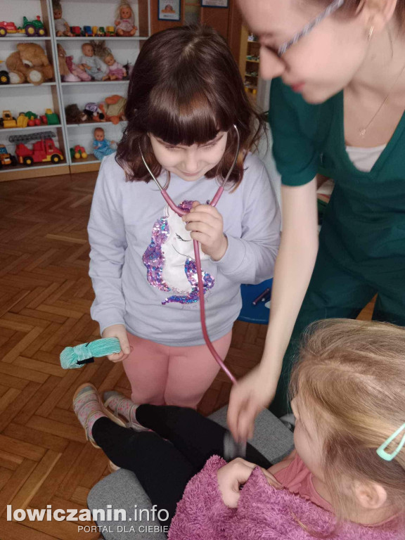 Spotkanie z doktor Agnieszką Wasilewską w Przedszkolu nr 3