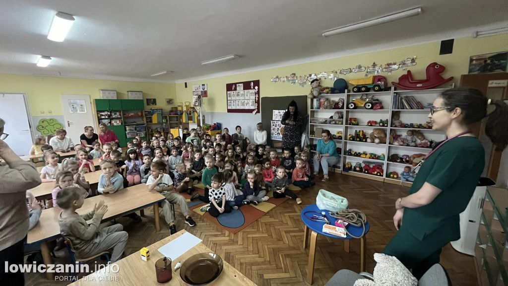Spotkanie z doktor Agnieszką Wasilewską w Przedszkolu nr 3