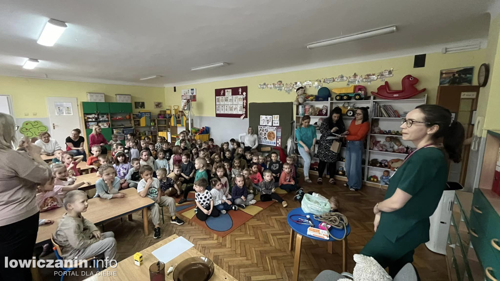 Spotkanie z doktor Agnieszką Wasilewską w Przedszkolu nr 3