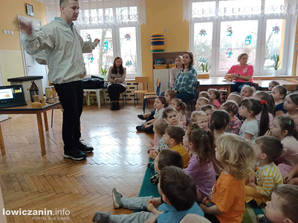 Pogadanka o pszczołach w Przedszkolu nr 3 w Łowiczu.