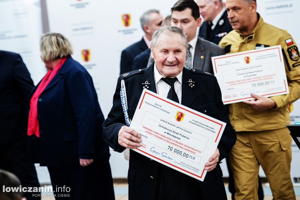 OSP z powiatu łowickiego z dofinansowaniem na remont strażnic