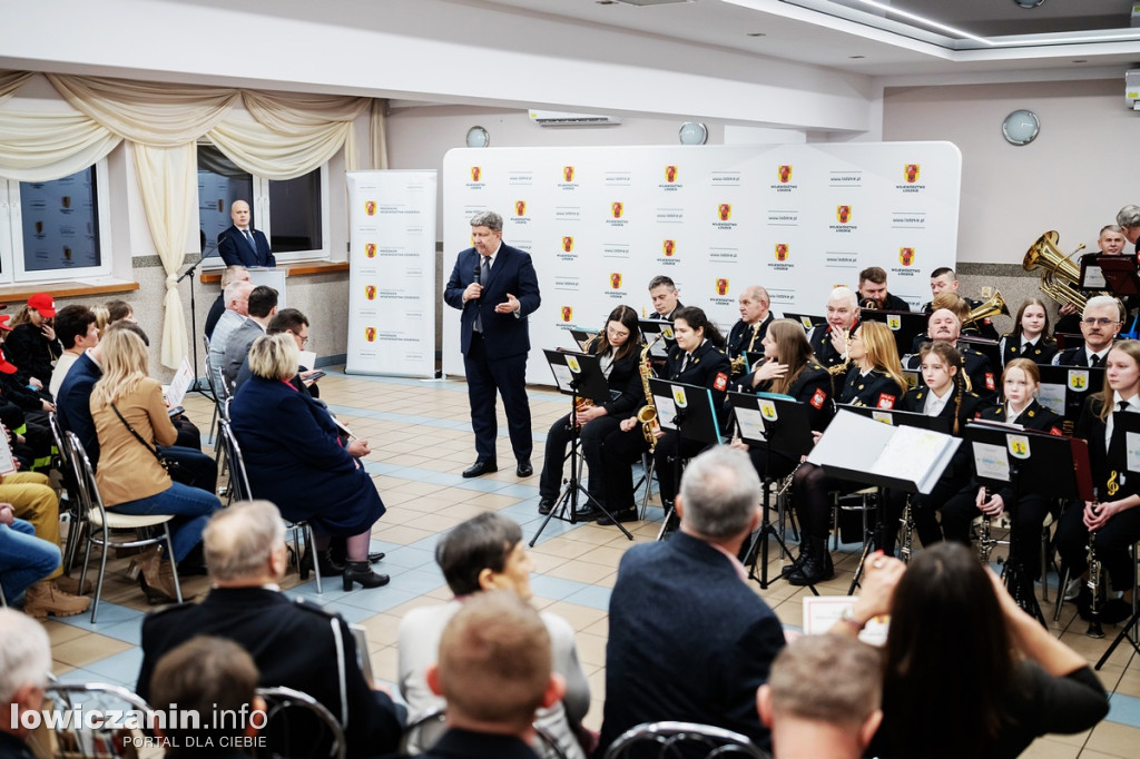 OSP z powiatu łowickiego z dofinansowaniem na remont strażnic