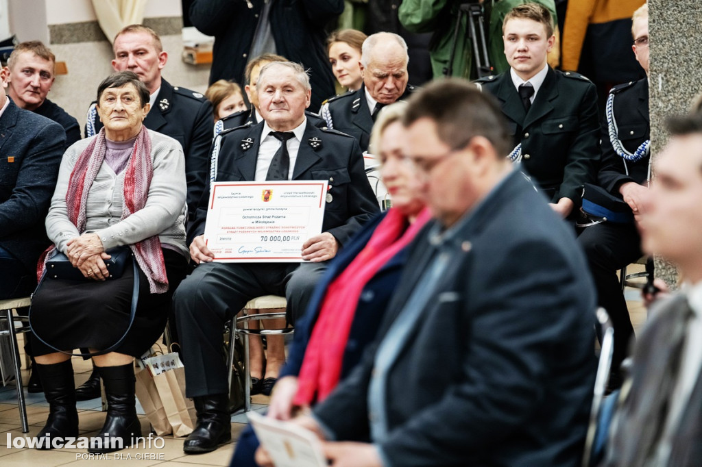 OSP z powiatu łowickiego z dofinansowaniem na remont strażnic