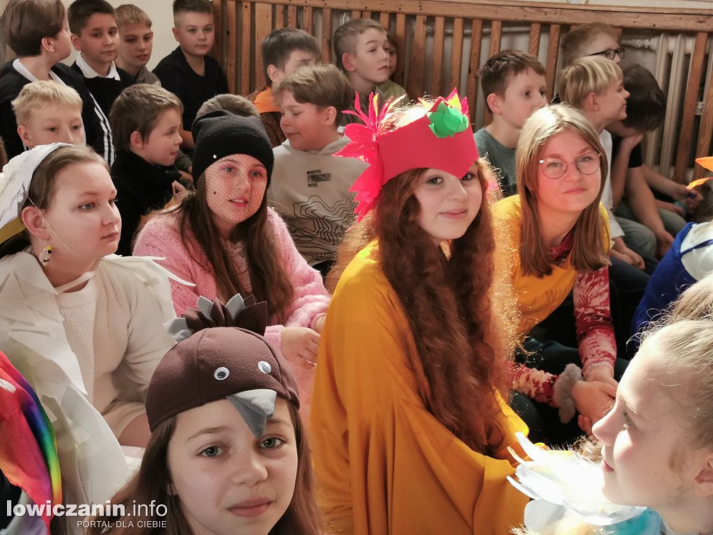 Rewia ptasich piór w łowickiej Jedynce