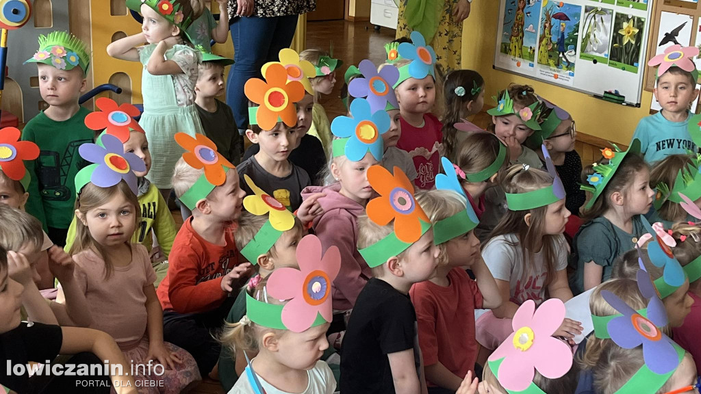 Wyjątkowy pokaz mody wiosennej w Przedszkolu Pszczółka Maja w Łowiczu