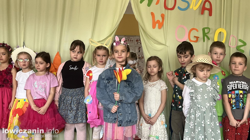 Wyjątkowy pokaz mody wiosennej w Przedszkolu Pszczółka Maja w Łowiczu