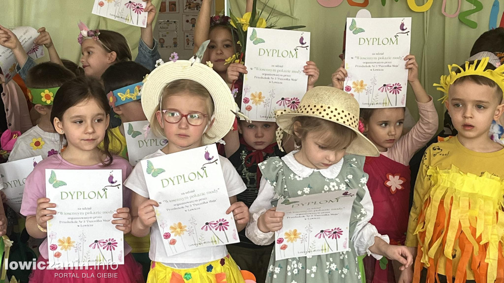 Wyjątkowy pokaz mody wiosennej w Przedszkolu Pszczółka Maja w Łowiczu