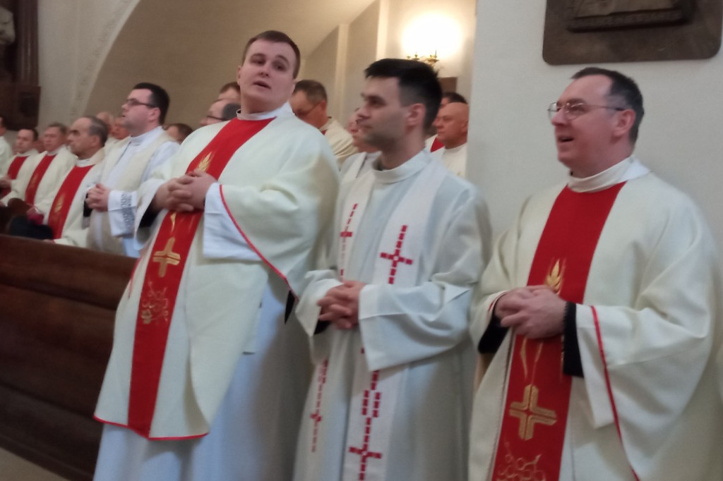 Msza jedności kapłańskiej w łowickiej katedrze