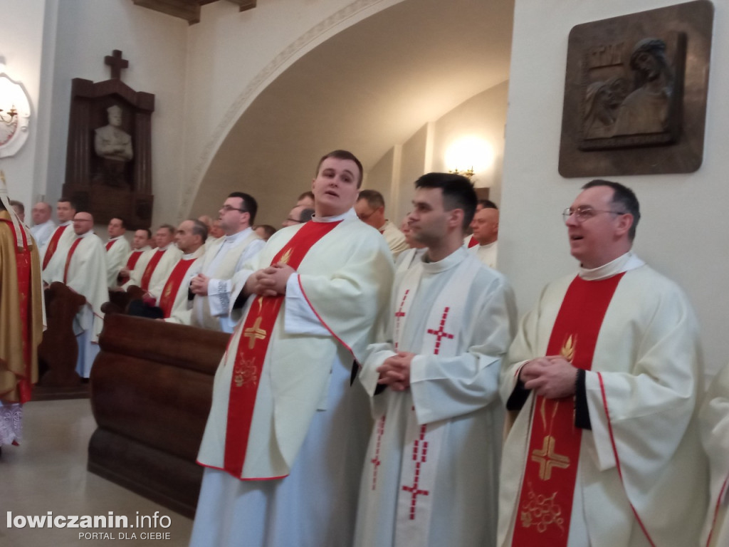 Msza jedności kapłańskiej w łowickiej katedrze