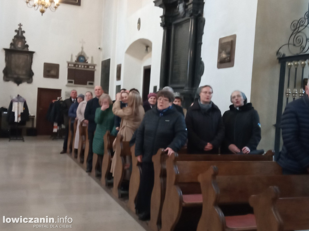 Msza jedności kapłańskiej w łowickiej katedrze