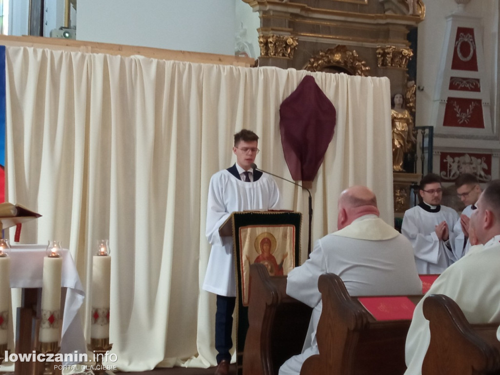 Msza jedności kapłańskiej w łowickiej katedrze