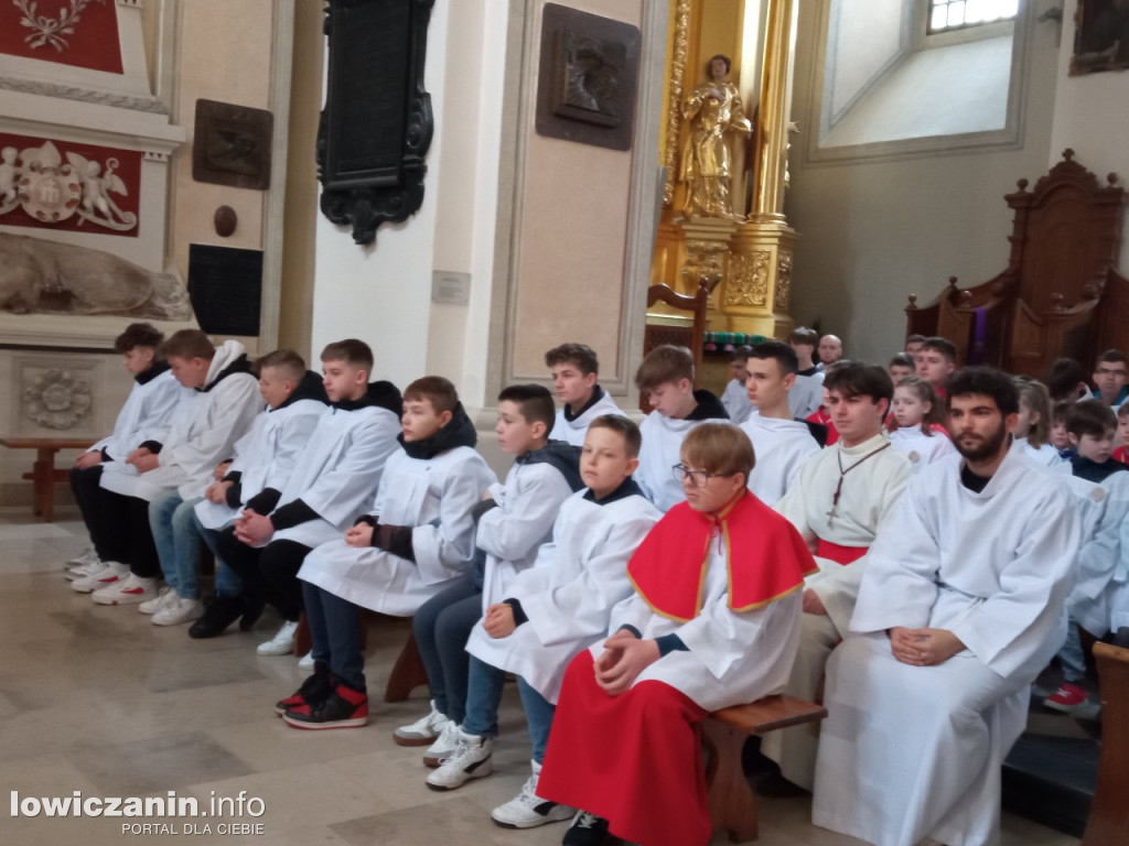 Msza jedności kapłańskiej w łowickiej katedrze