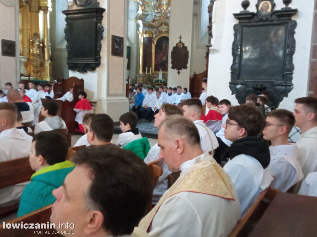 Msza jedności kapłańskiej w łowickiej katedrze