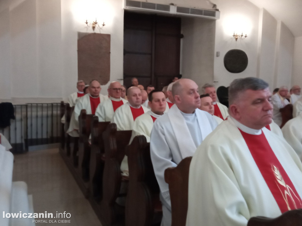 Msza jedności kapłańskiej w łowickiej katedrze