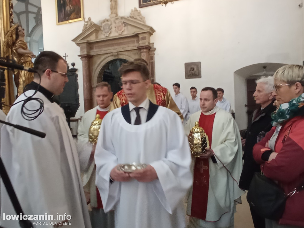 Msza jedności kapłańskiej w łowickiej katedrze