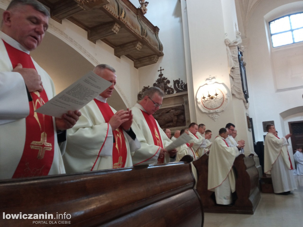 Msza jedności kapłańskiej w łowickiej katedrze