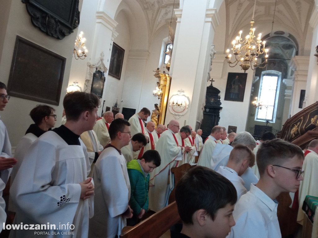 Msza jedności kapłańskiej w łowickiej katedrze