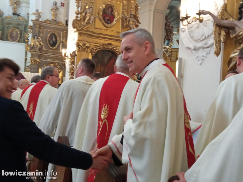 Msza jedności kapłańskiej w łowickiej katedrze