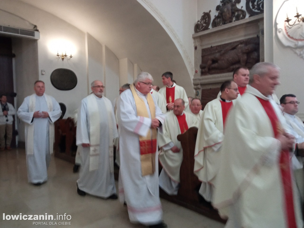 Msza jedności kapłańskiej w łowickiej katedrze
