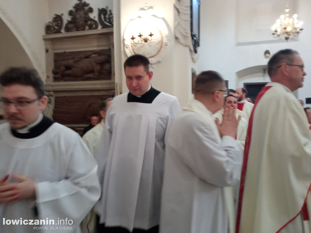 Msza jedności kapłańskiej w łowickiej katedrze