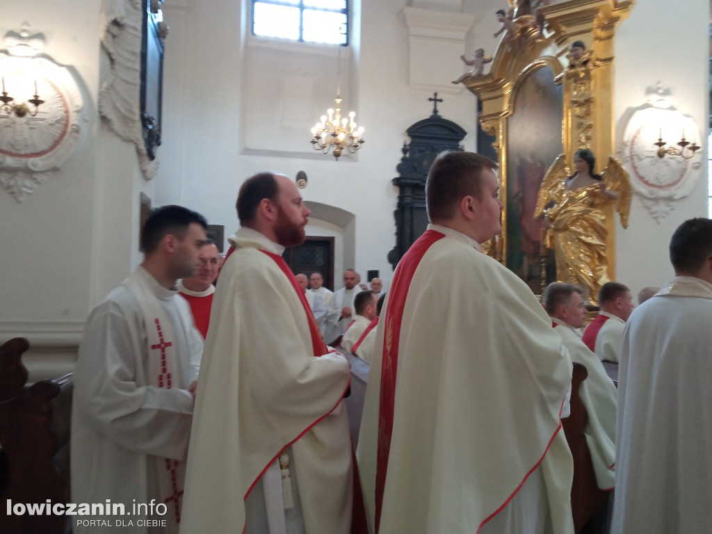 Msza jedności kapłańskiej w łowickiej katedrze