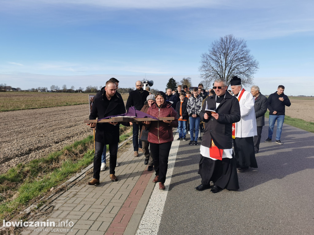 Droga krzyżowa w Boczkach Chełmońskich
