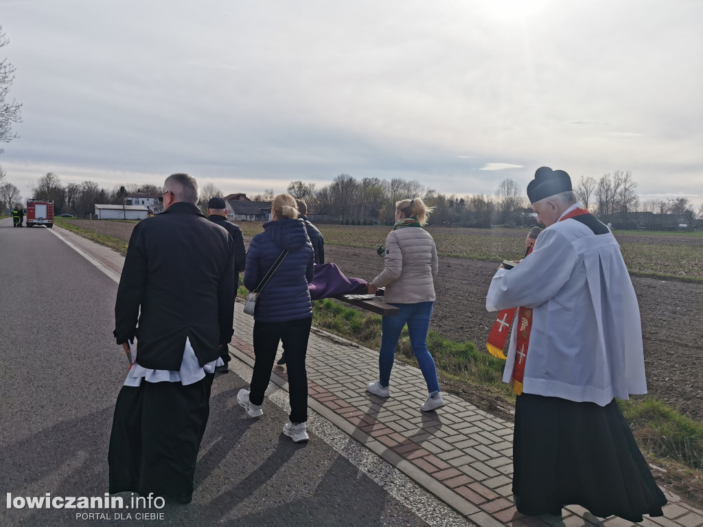 Droga krzyżowa w Boczkach Chełmońskich