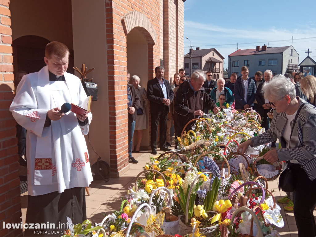 Święcenie pokarmów w kościołach w Łowiczu