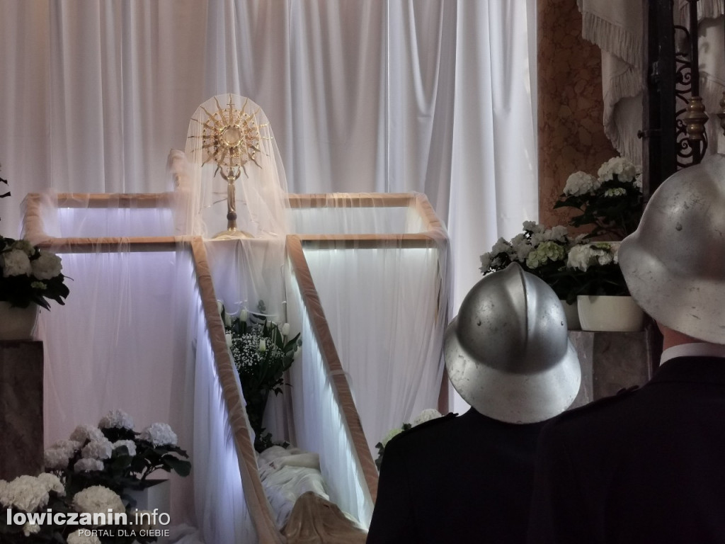 Groby Pańskie w Łowiczu i okolicy